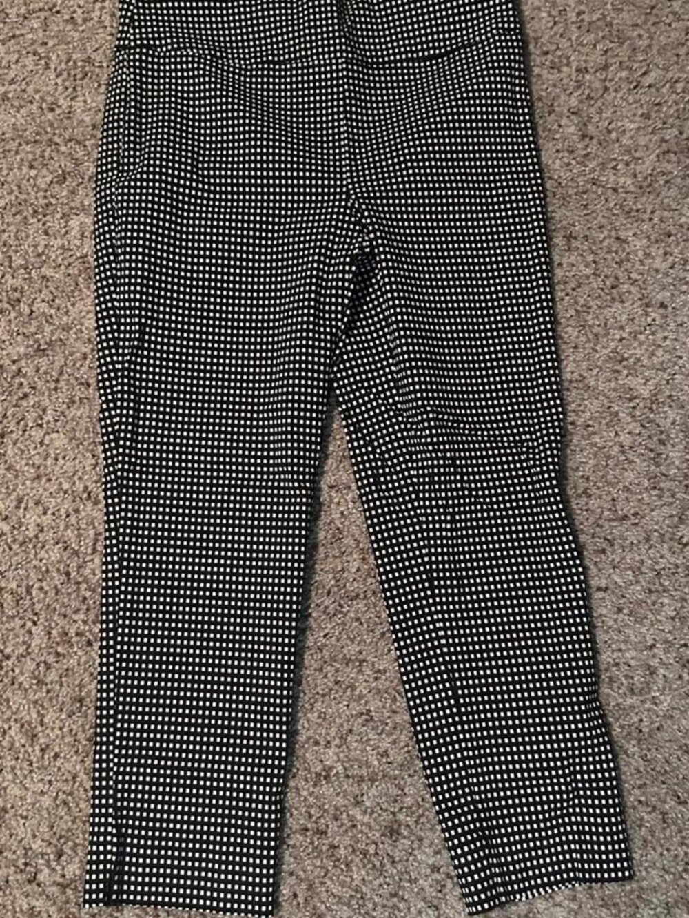 Jules & Leopold black with white polka dot capri pants